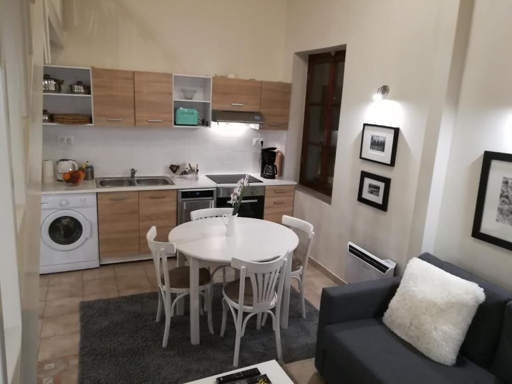 Central Apartments in Psiri