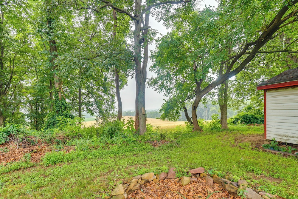 Family Retreat Near Hersheypark w/ Horse Farm View