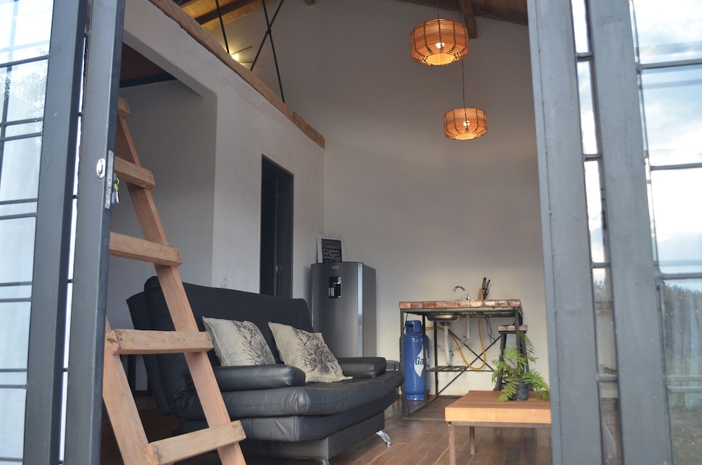 Apartment on Pionerskaya 24 view 4