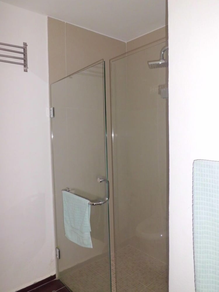 Condo AB Pacifica