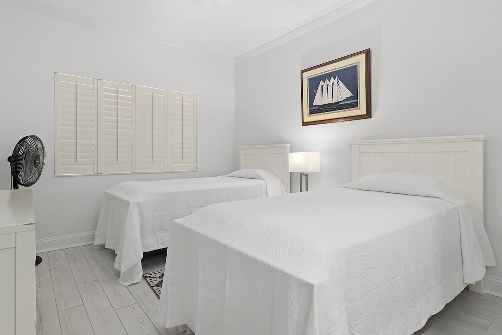 Romar House by Southern Vacation Rentals