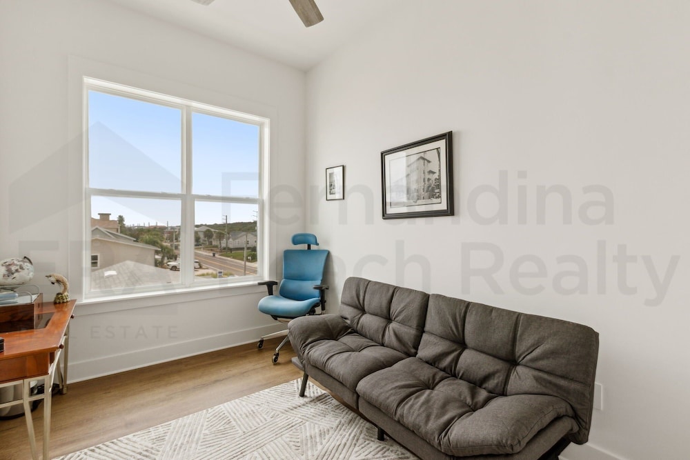 1088 S. Fletcher Ave 5 Bedroom Home