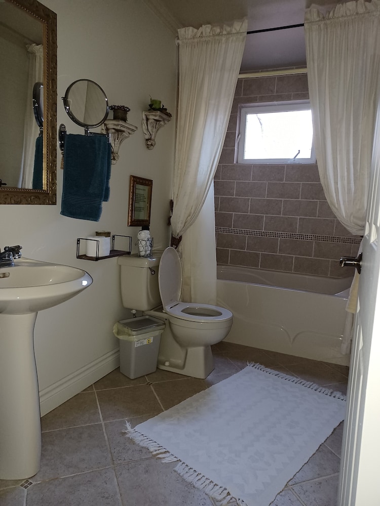 Photo 10