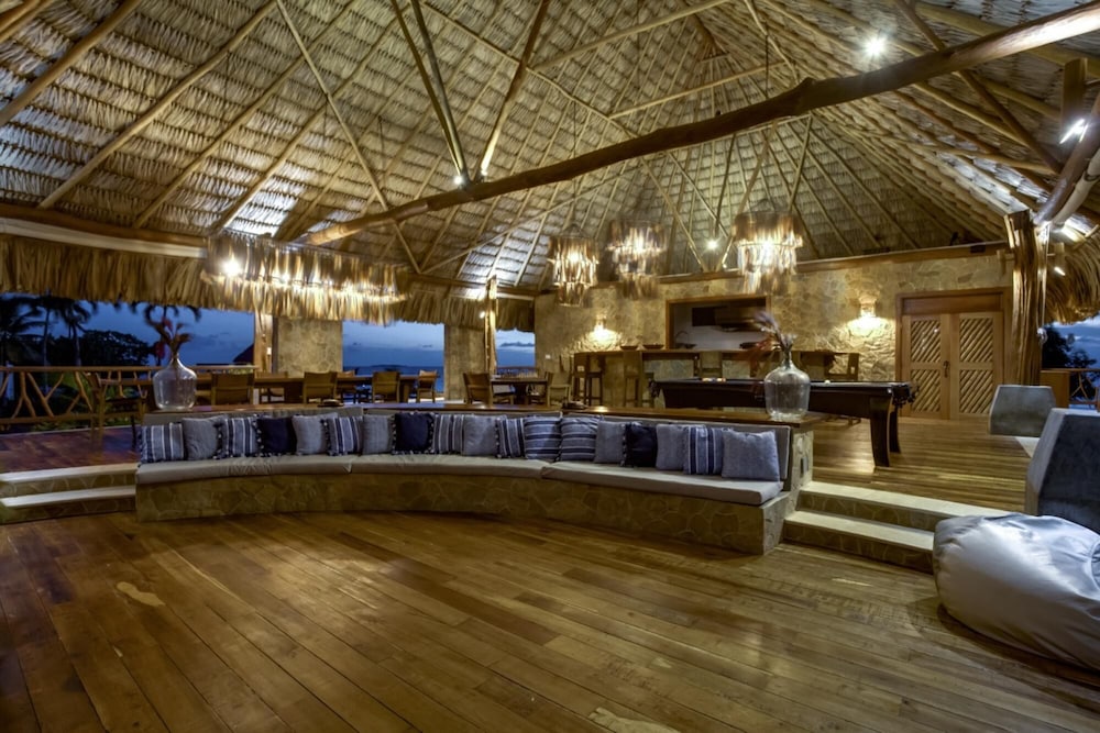 Incredible All-inclusive Luxury Private Island Resort in the Caribbean