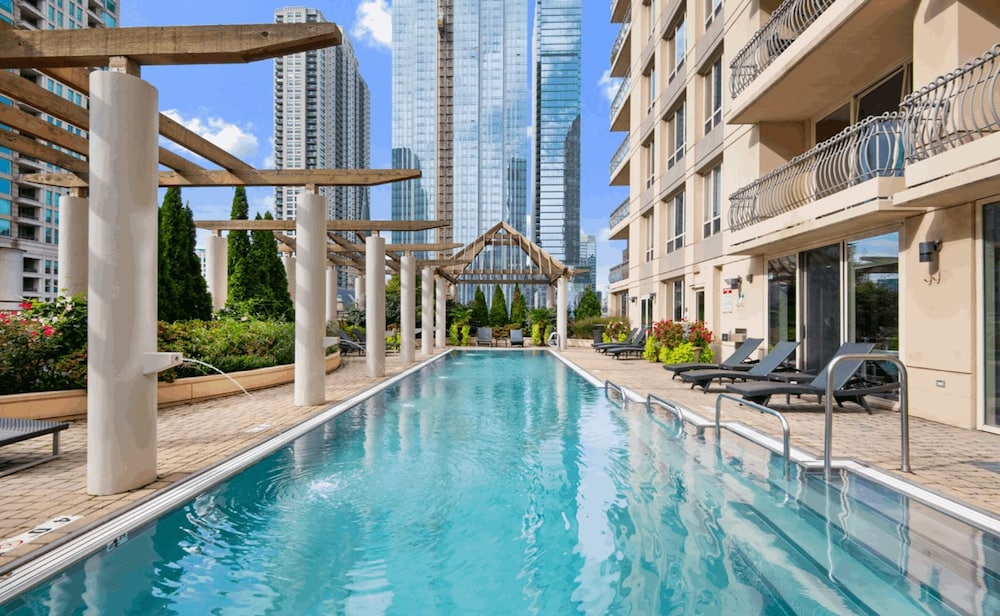 Group Ideal Home 2x 2BR Balcony Prime Location
