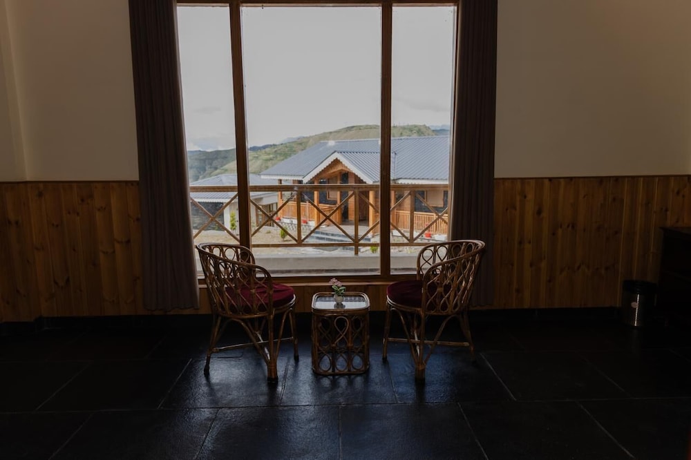 The Meemos Cafe And Cottages