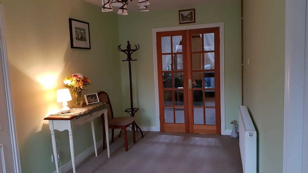 The Old Cottage, 写真 38