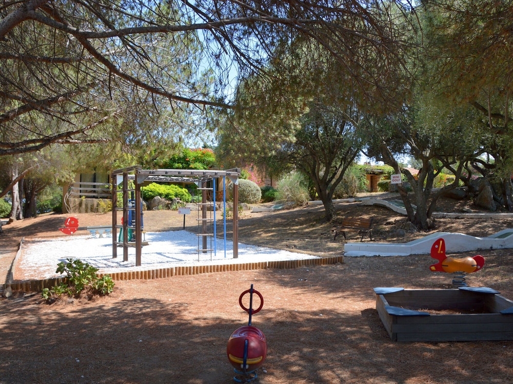 Apartment in Serra-di-ferro Near Cupabia Beach photo 4