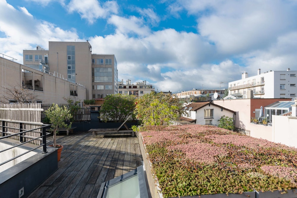 Paris Mimosa Penthouse Residences photo 3