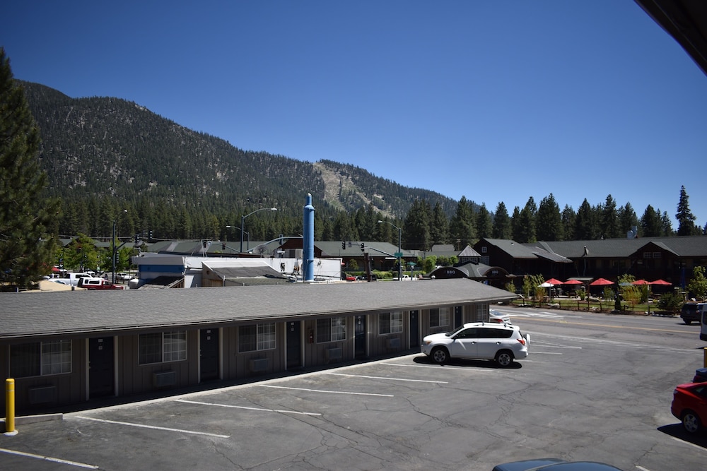 Lake Tahoe Vacations - Blackjack Inn South Lake Tahoe - Property Image 5