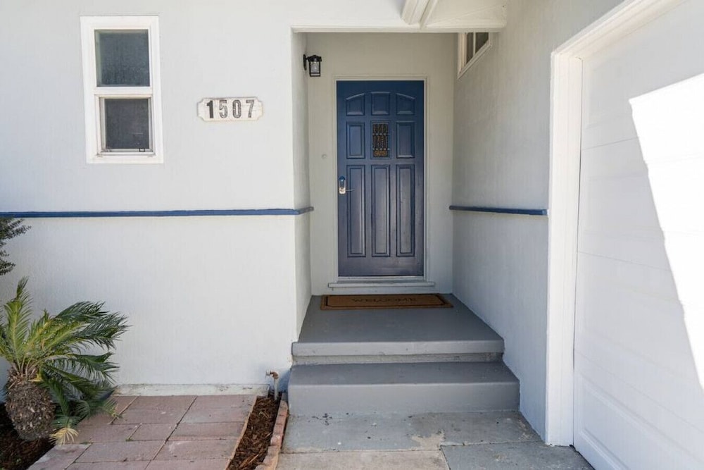 Disneyland 5BR Fullerton House Fully Remodeled 2023 w Garage Fenced Yard p61