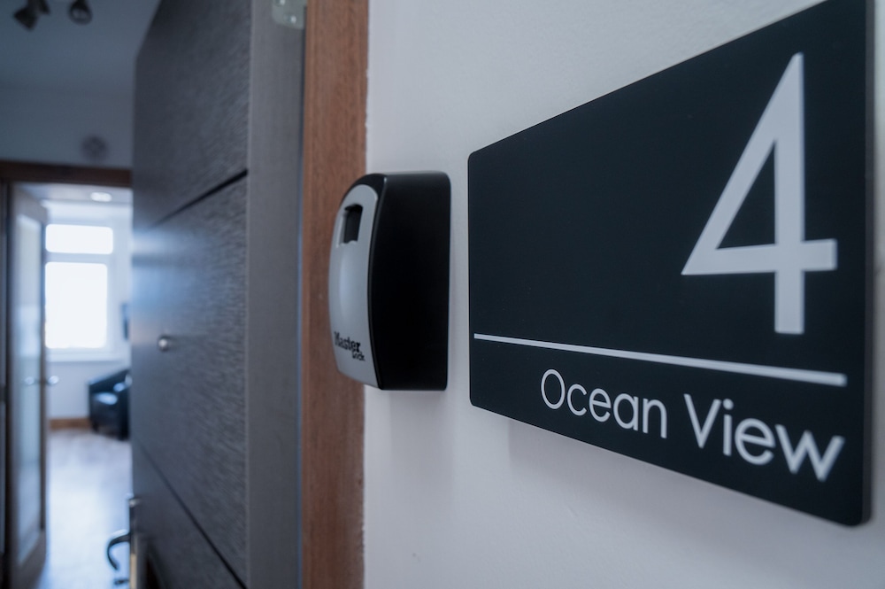Ocean View - 1 Bedroom - Saundersfoot view 2