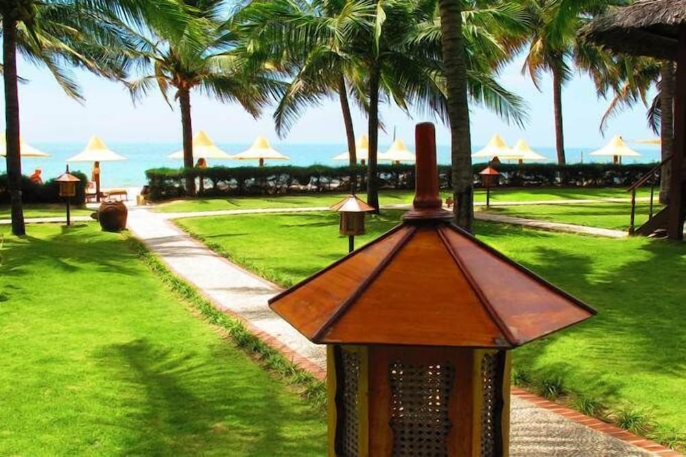 Coco Beach Resort