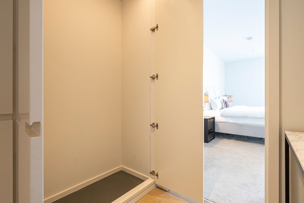 Luxury Apartment in Bustling Canary Wharf