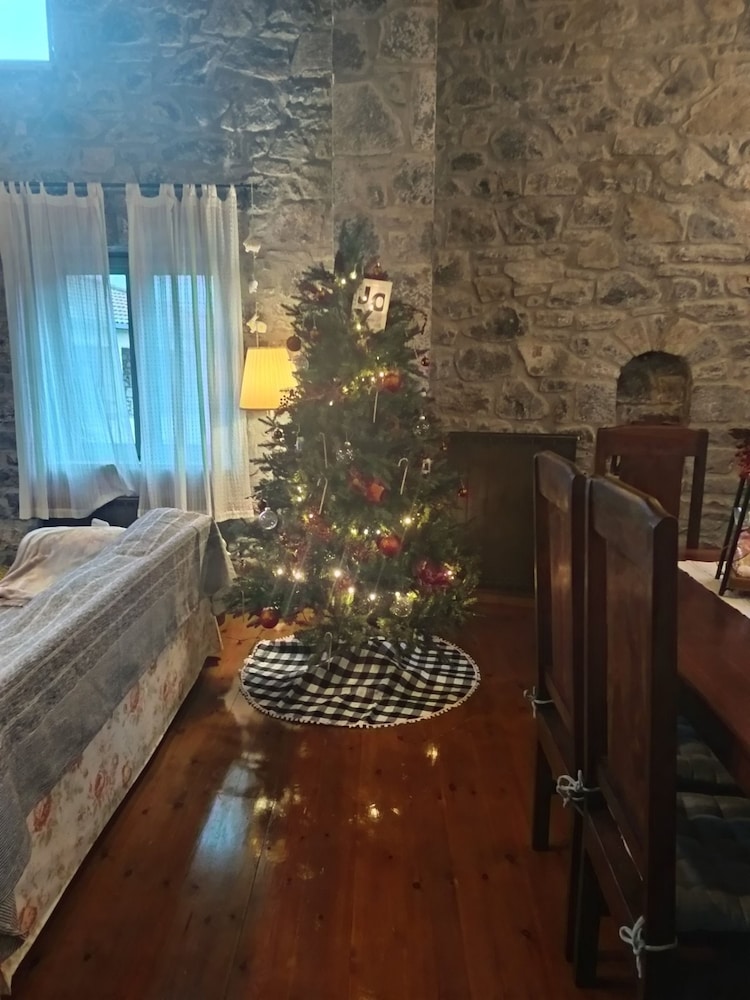 Vitina Number 5 House