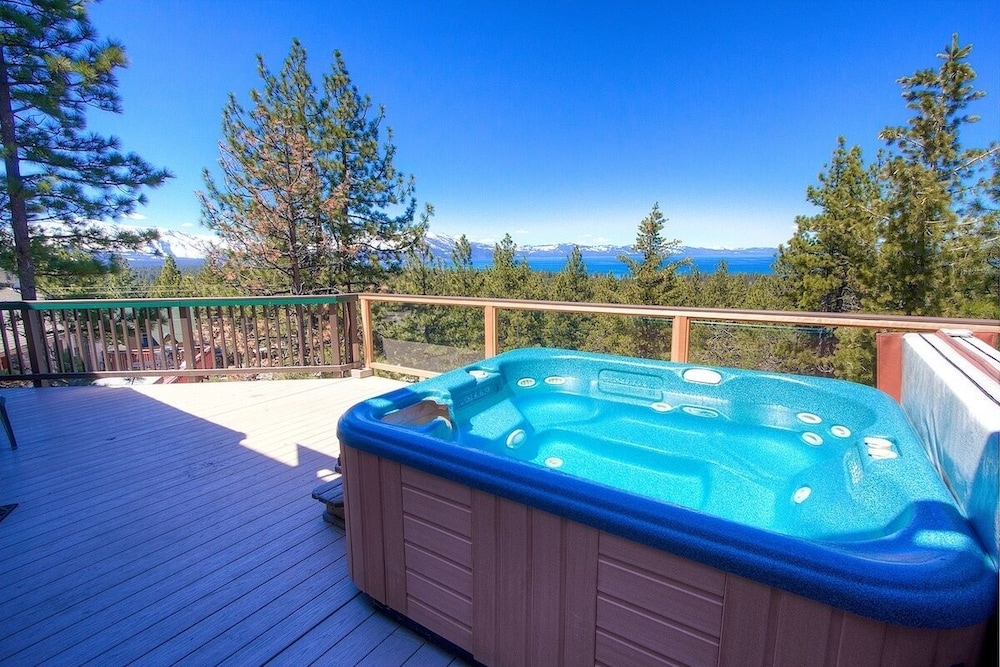 Hch1475 - Heavenly Lake View Retreat 5 Bedroom Home