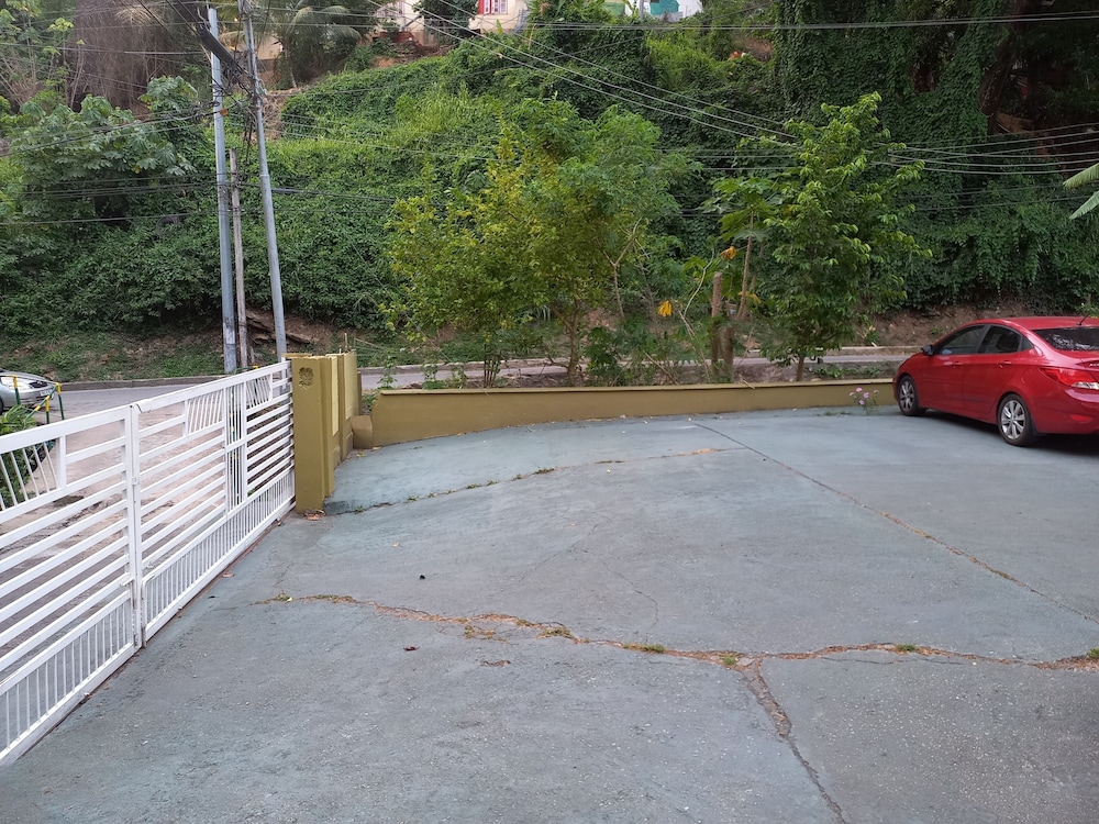 Shalom Guest House
