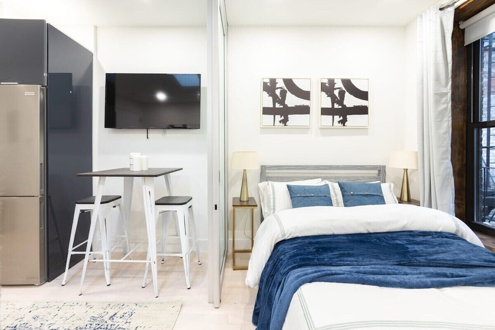 317 UES Apartments