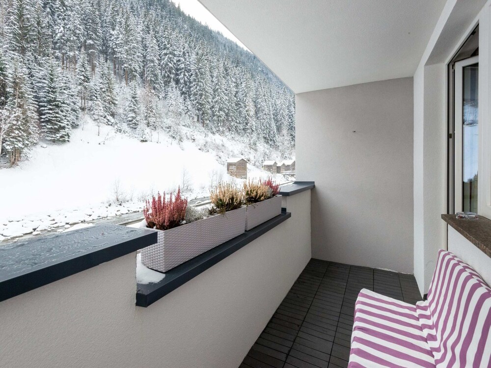Large Holiday Apartment With Large Balcony in Kappl