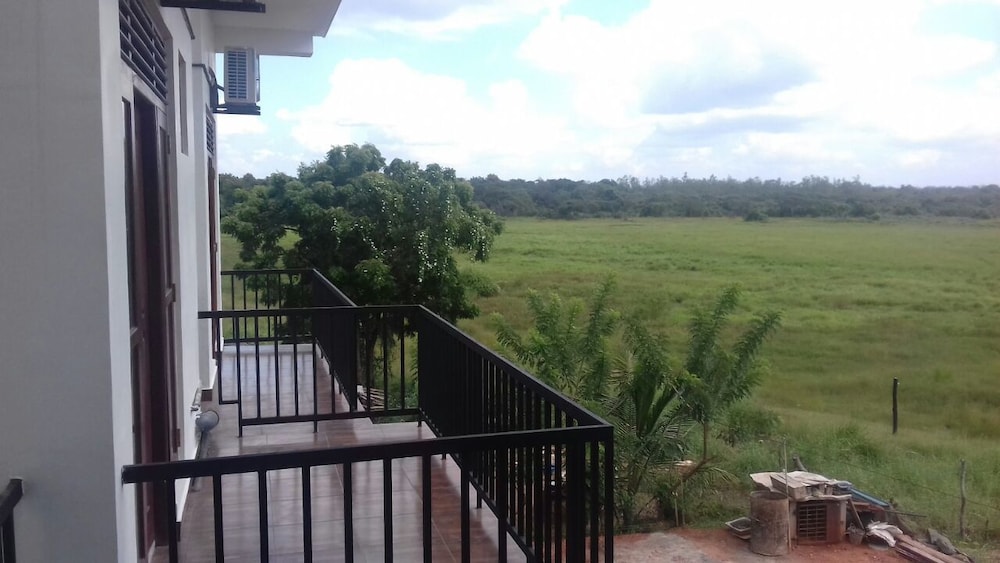 Padmasiri Holiday Resort