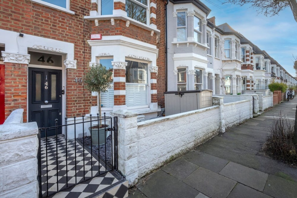 Stylish River Apartment - West Putney Embankment