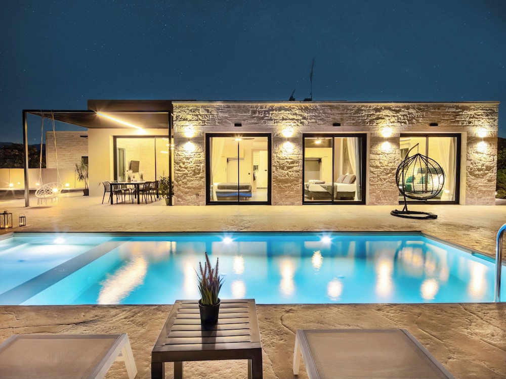 PanStel - Villa Aurora with private pool