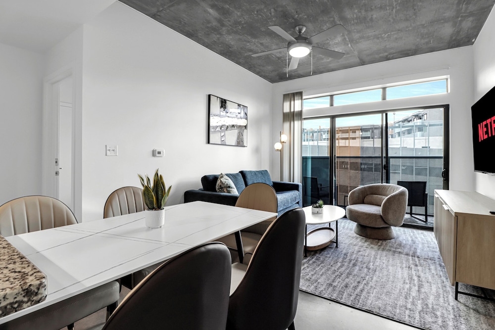 Phoenix Urban Luxury Escape