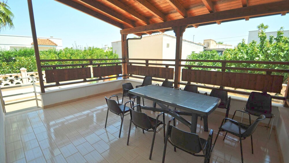 Villa Romano 9 Guests Torre Suda