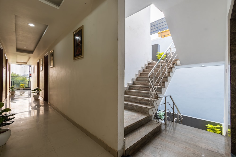 Hotel Admire Expressway BY ASPL