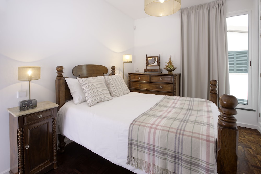 Casa das Martas view 3