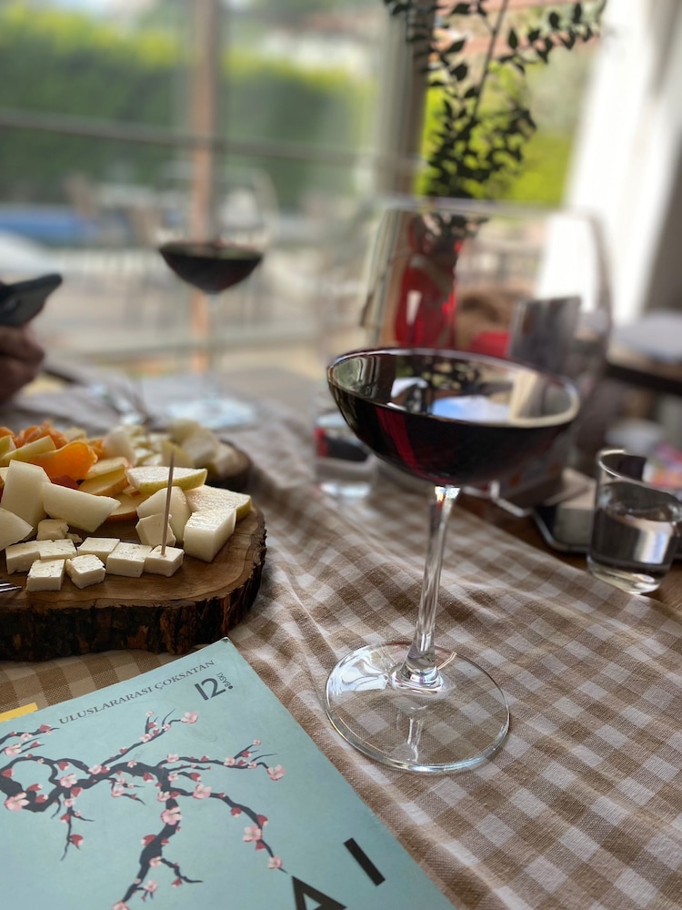 Alaçatı Otel Rebetiko - Image 10