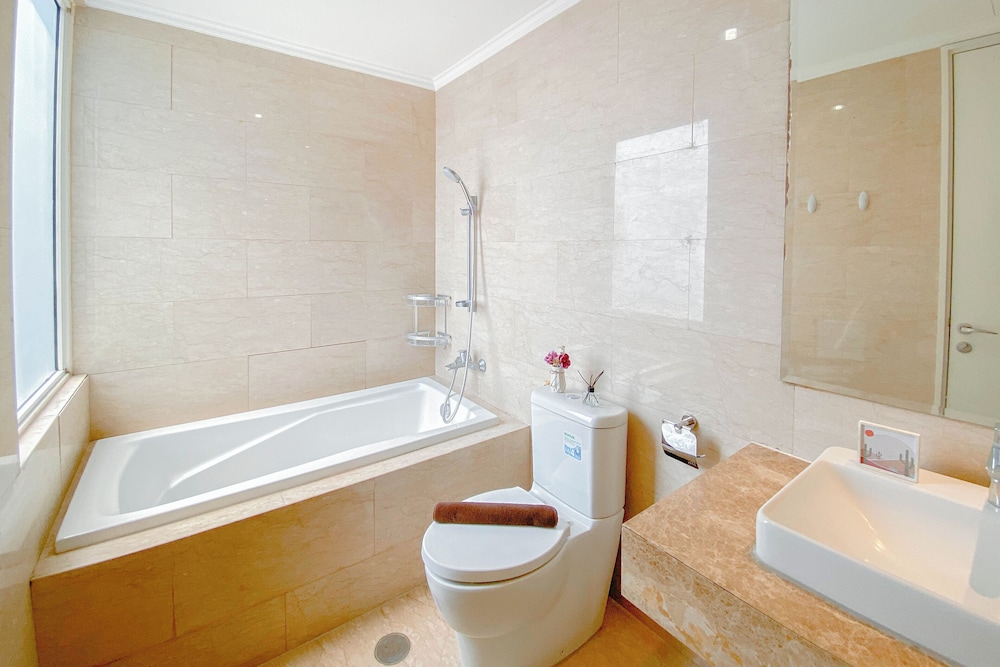 Stunning and Comfy 2BR Apartment at Menteng Park