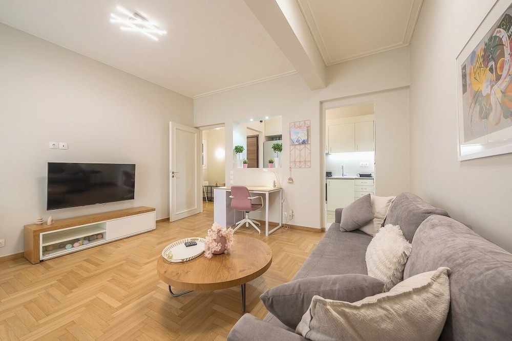 Megaron Suite by Cloudkeys