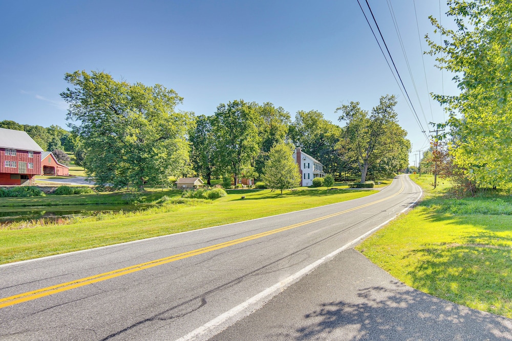 York Farmhouse Hideaway Near Lake Redman