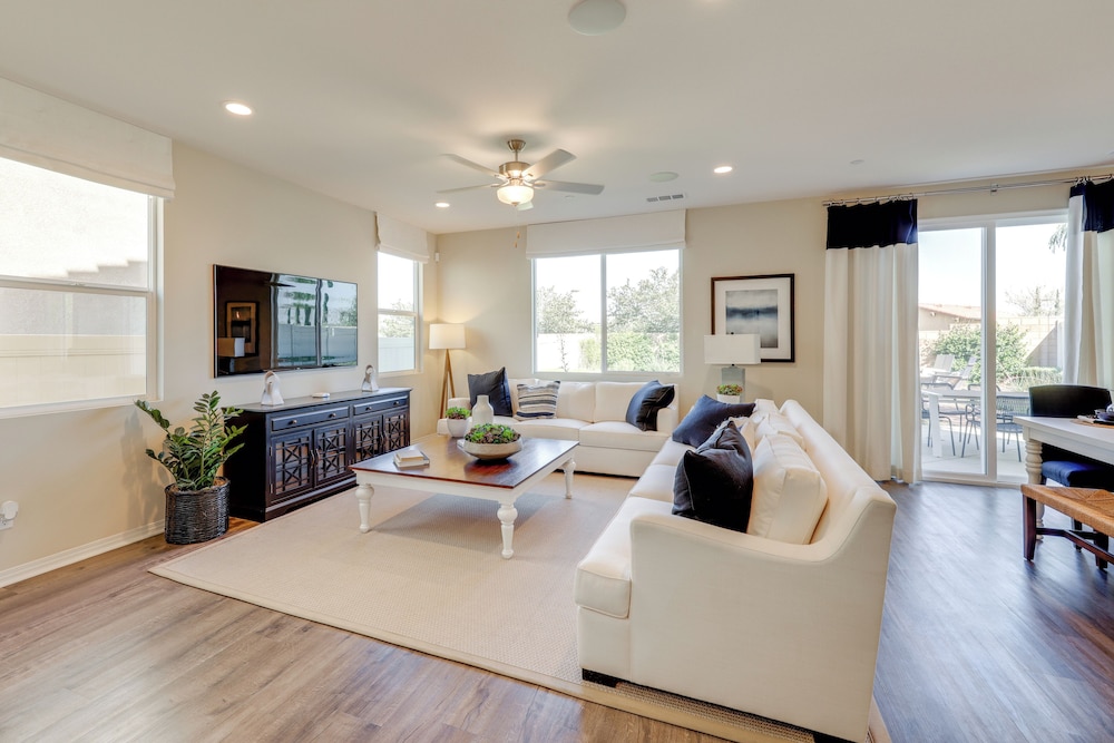 Pool Access & Mtn Views: Family Haven in Beaumont!