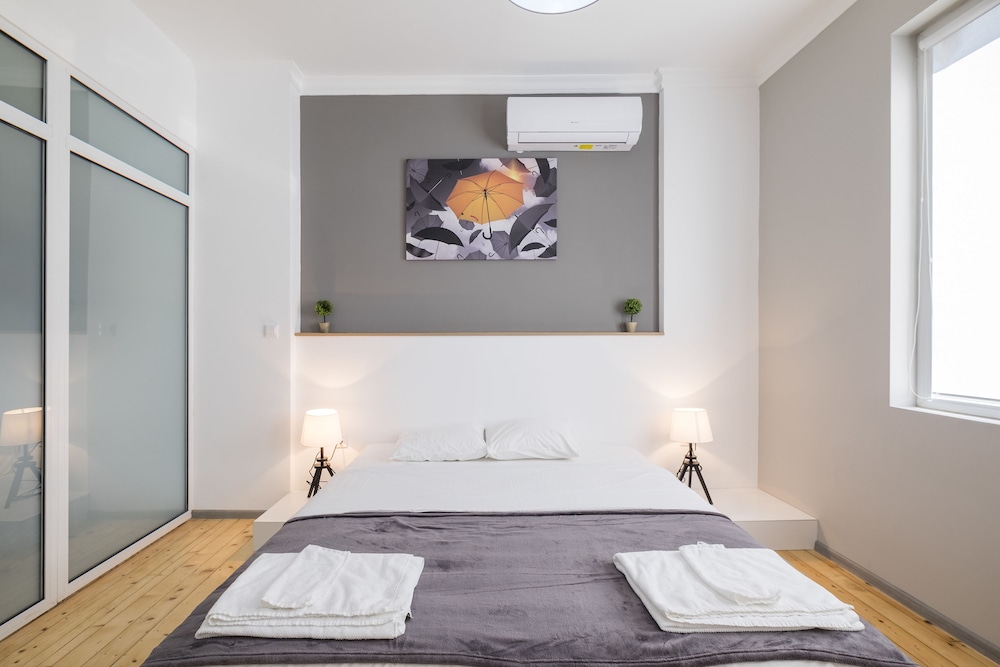 Stylish 2 BR Home in Center of Sofia