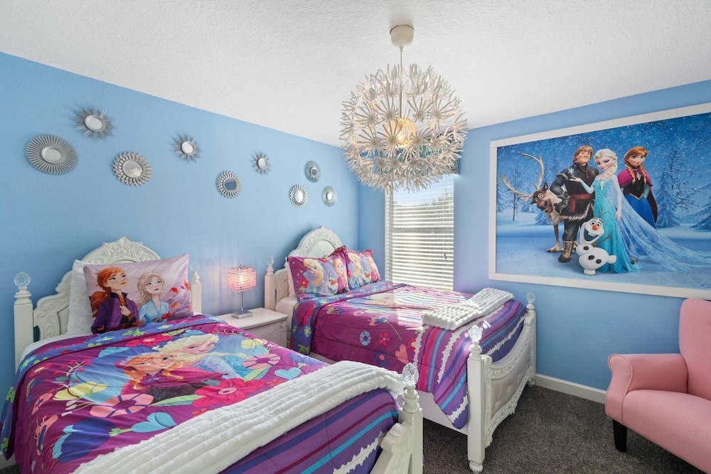 Championsgate Resort Vacation Pool & Spa Home With Resort Clubhouse Amenity Access 8 Bedroom Home