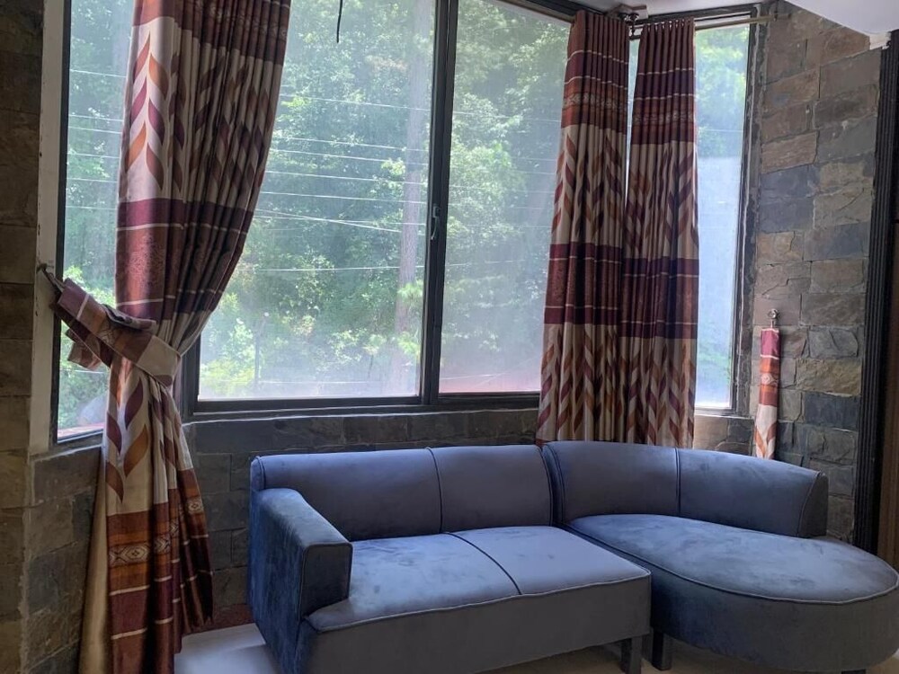 Hillmont Lodges Bhurban Murree