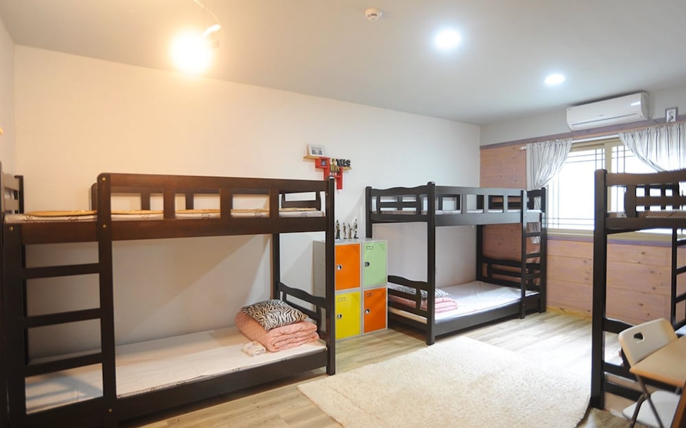Jeju Base Camp Guest House view 5