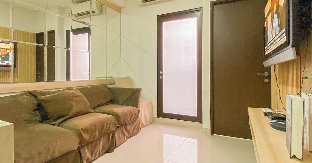 Modern Look 2BR Corner Transpark Cibubur Apartment