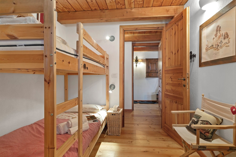 Gleise Lodge apartment