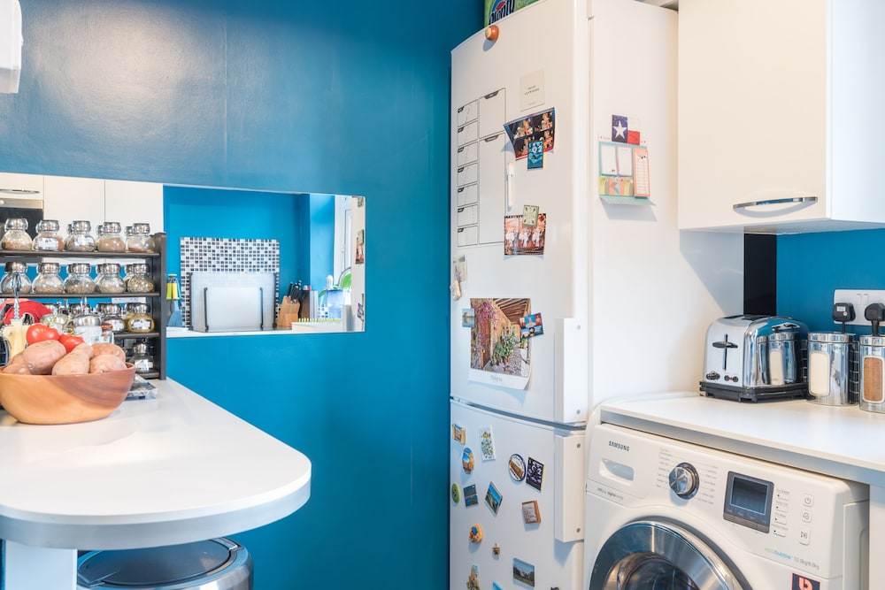 Stunning and Warm Home in Wandsworth by Underthedoormat