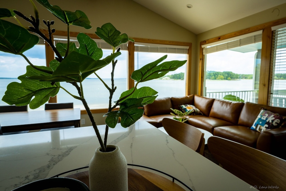 Rayburn Resorts