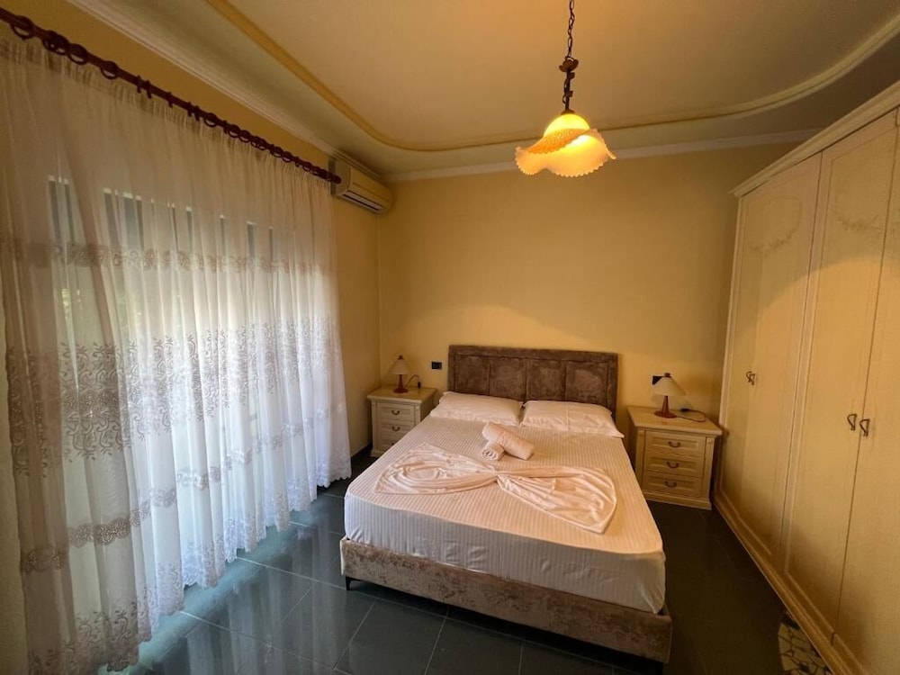 Green Garden Villa