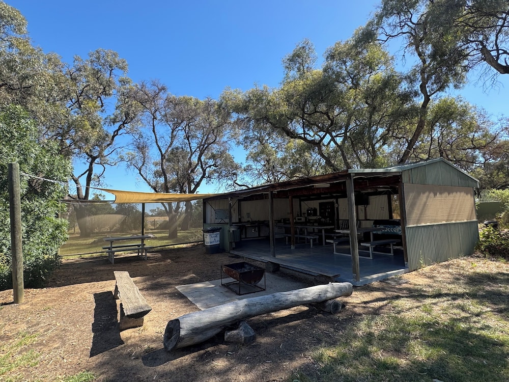 Hay Caravan Park
