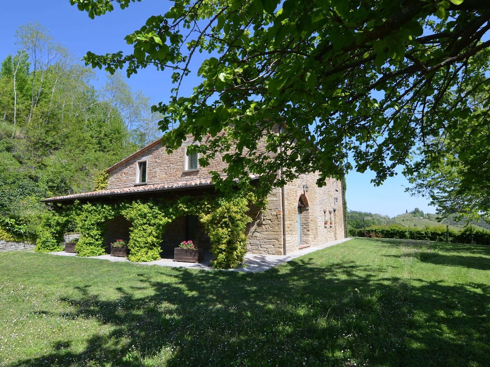 Cozy Holiday Home in Modigliana Italy With Garden view 3