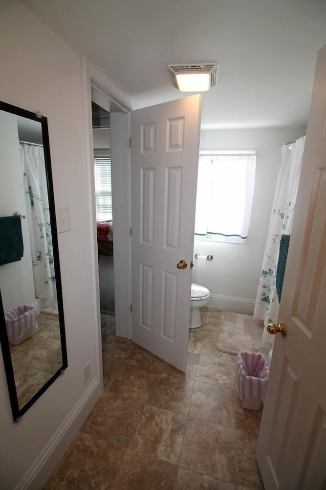 Delaware Avenue 16A