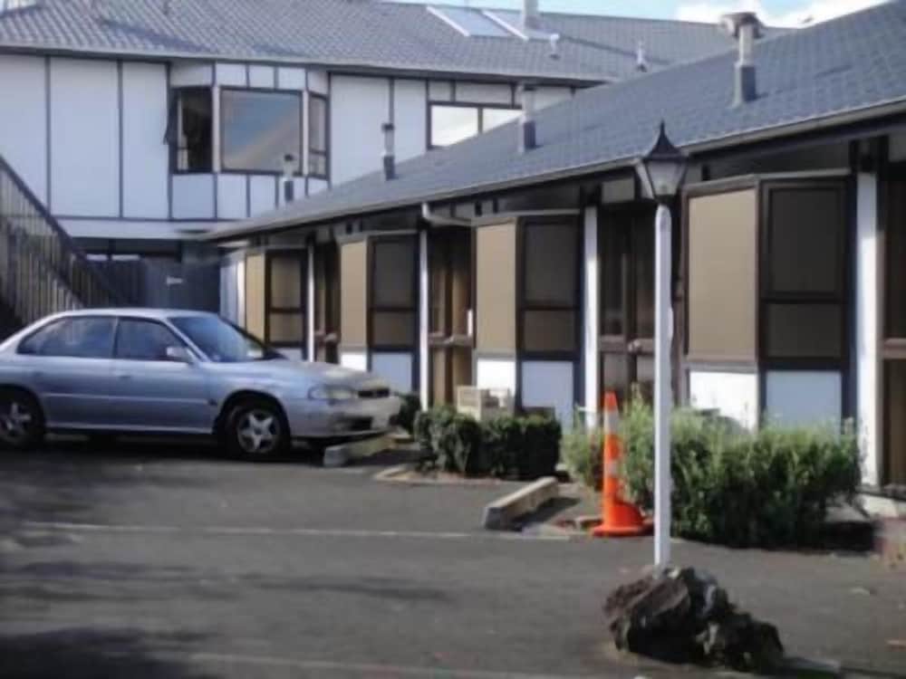 Epsom Motor Inn photo 4