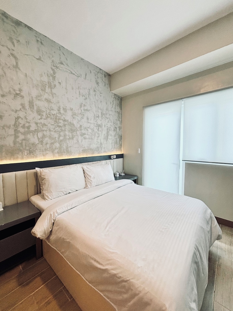Modern Minimalist Paradise