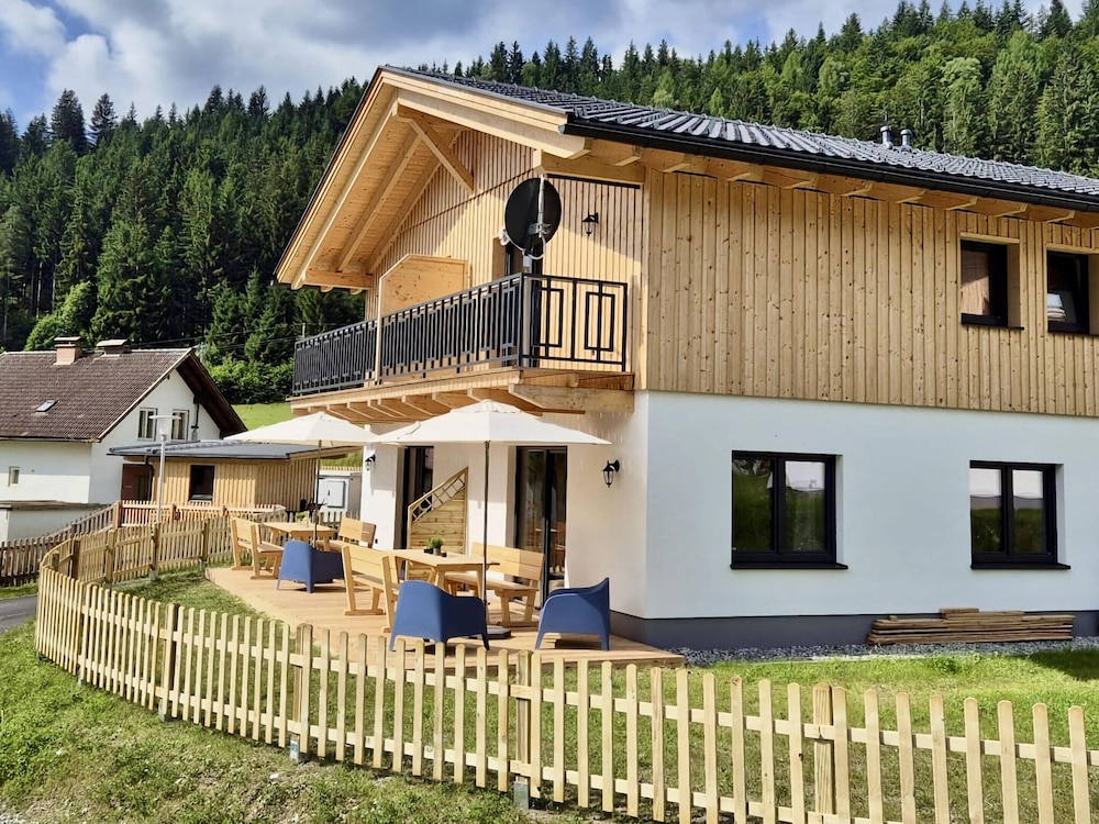 Chalet Near Lake Pressegger and Nassfeld ski Area